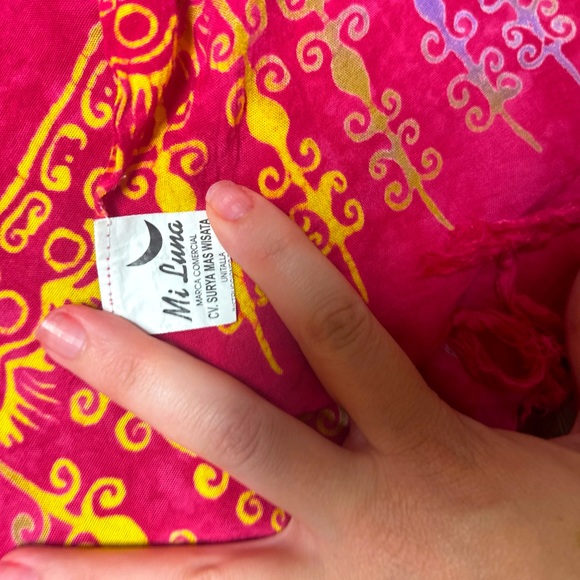 Mi Luna Hot Pink Seashell Print Sarong - Picture 3 of 3